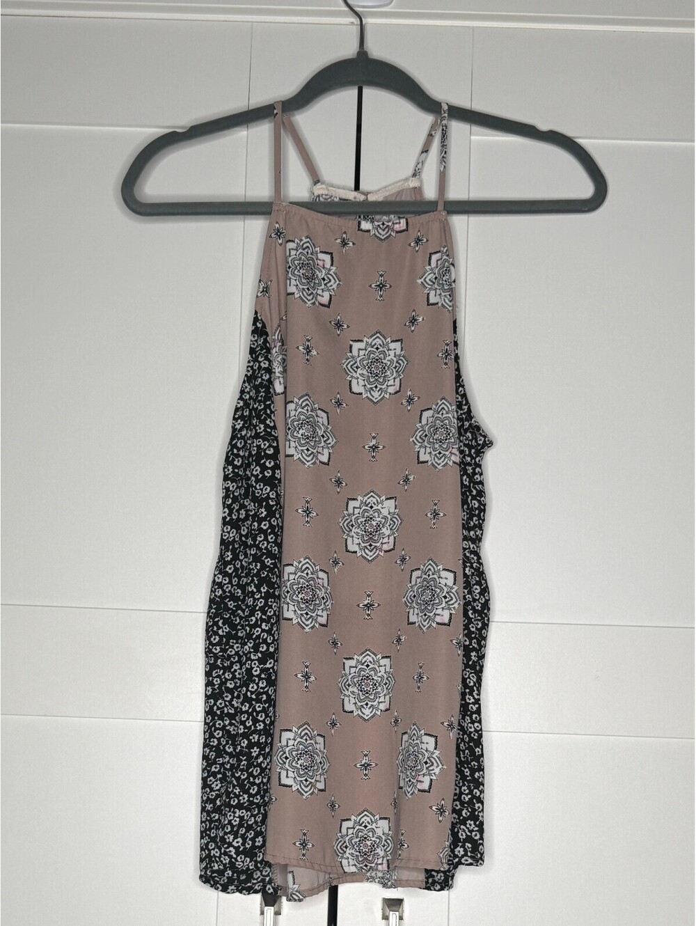 Women's Halter Taupe, Black, White With Hints of Pink Size and Brand Unknown